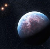 Экзопланета, вращающаяся вокруг двоичной звезды